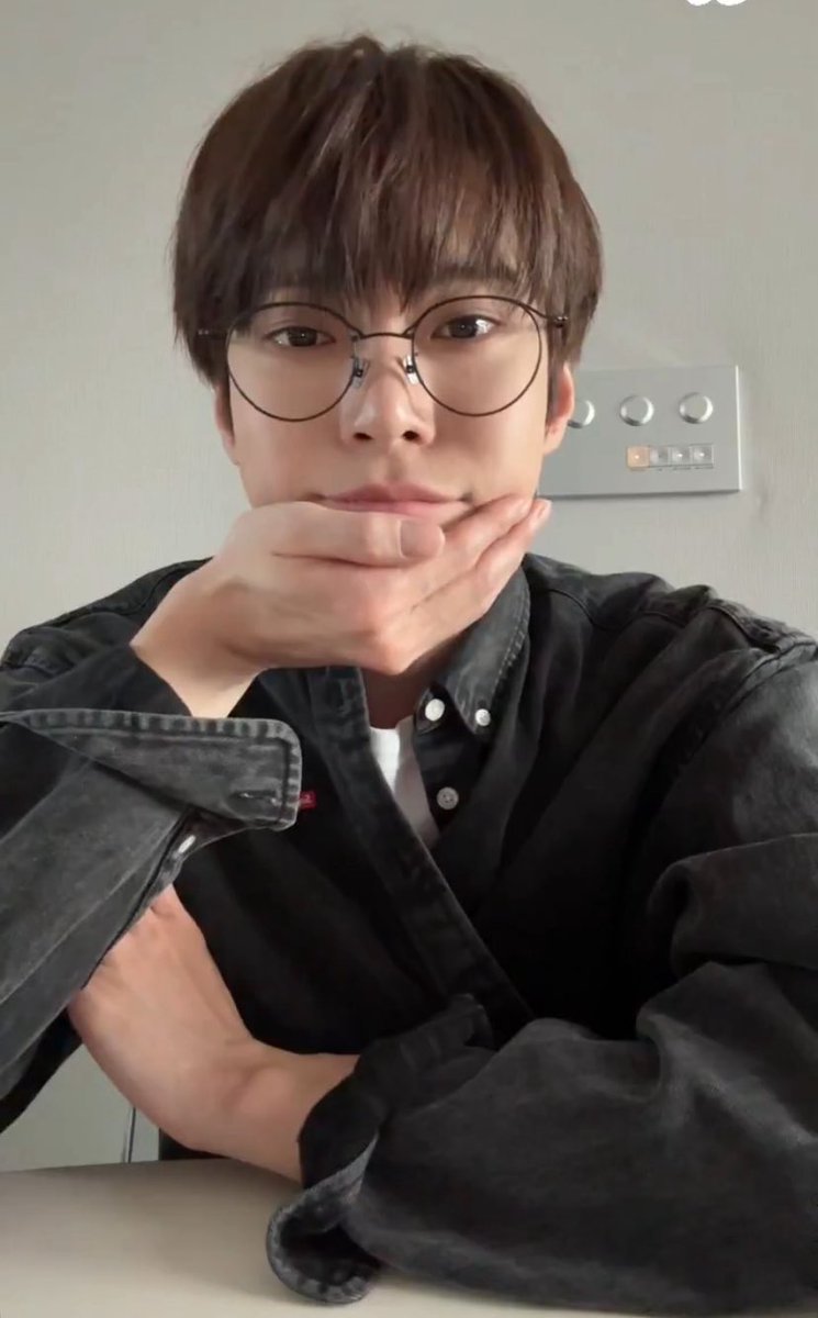 김딸기 tweet media