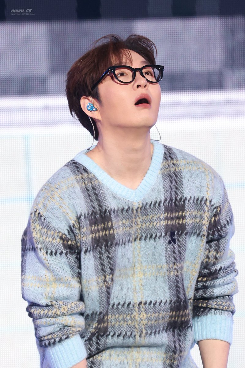 늠 tweet media