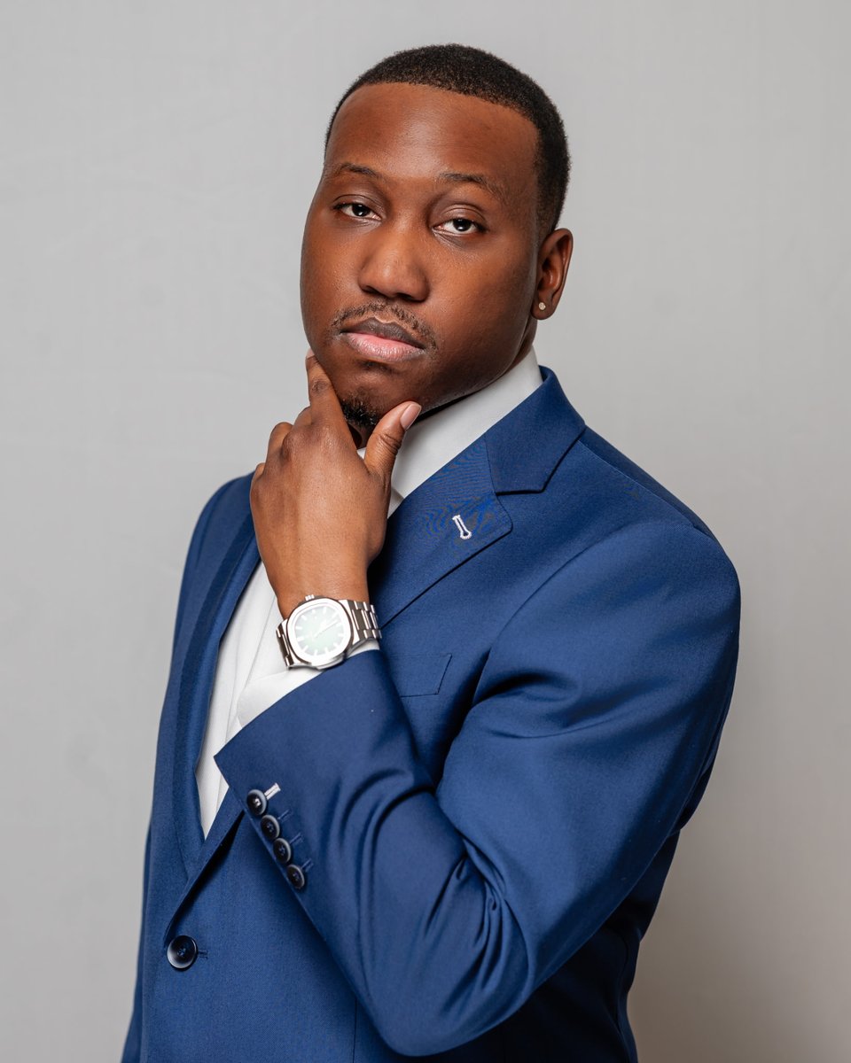 PerkyLLC's tweet photo. Love when a client shares headshots rockin' their custom suit.

Can't wait for Christopher to hit the stage looking on point.

Thank you again Christopher for the opportunity to serve your suiting and fashion needs. https://t.co/u1YOHgSMbU