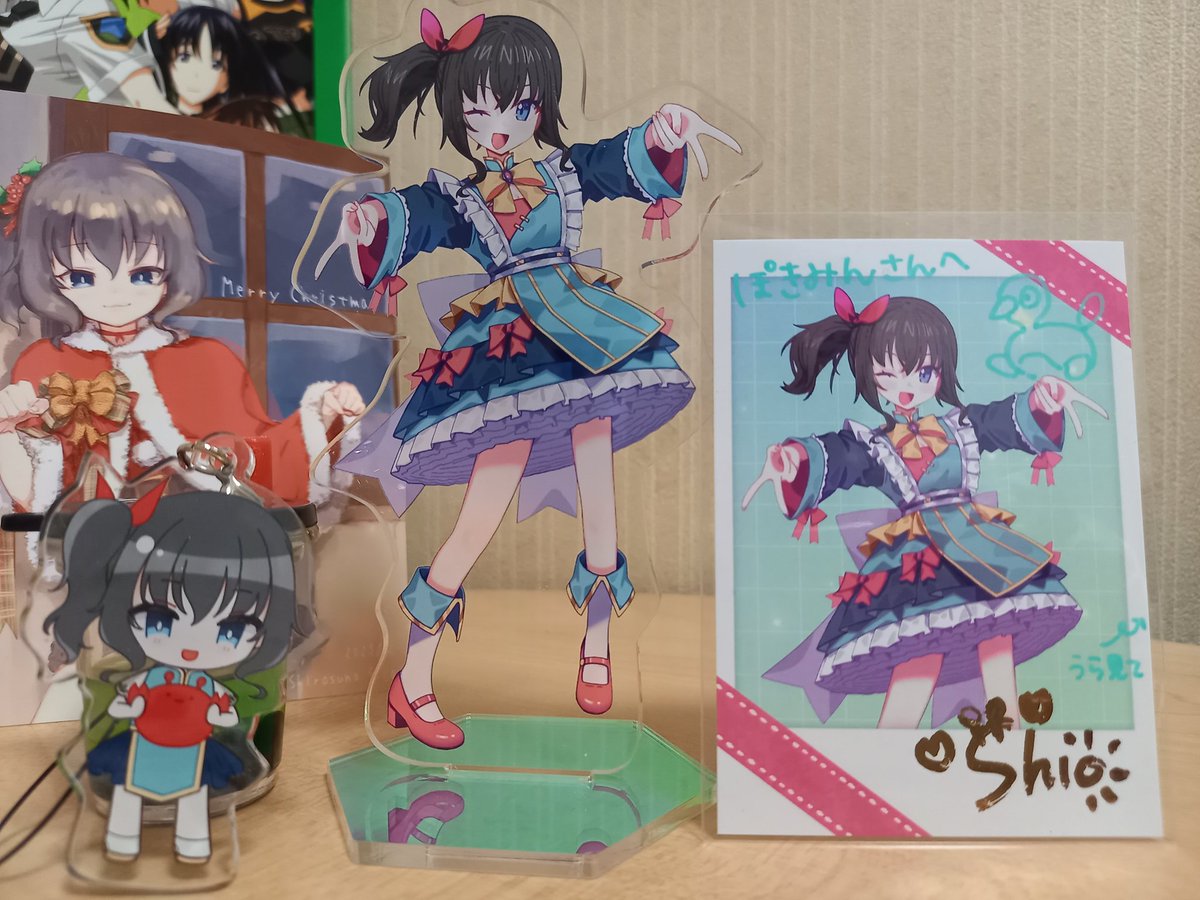 グッズ届きました～！！！ アクスタめっちゃ綺麗で可愛い！ アクキー