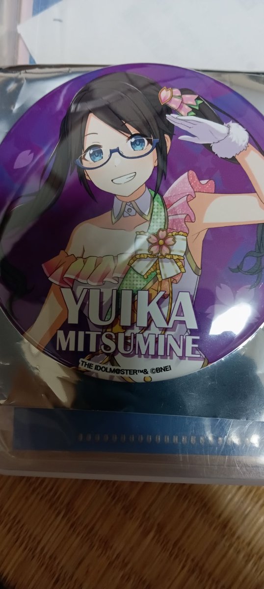 シャニマスの缶バッジ1個だけ買ったけど三峰だった🥰