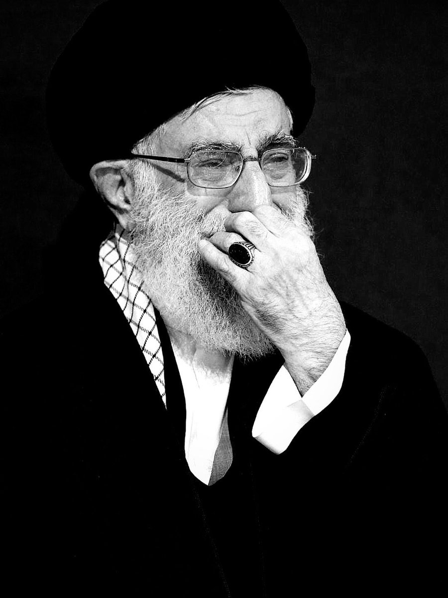 marem_bk's tweet photo. بسم الله الرحمن الرحيم
«وَبَشِّرِ الصَّابِرِينَ الَّذِينَ إِذَا أَصَابَتْهُم مُّصِيبَةٌ قَالُوا إِنَّا لِلَّهِ وَإِنَّا إِلَيْهِ رَاجِعُونَ»

#سید_علی_خامنه‌ای 
#سيد_شهداء_الأمة 
#Iran https://t.co/84Q0DkO6nA