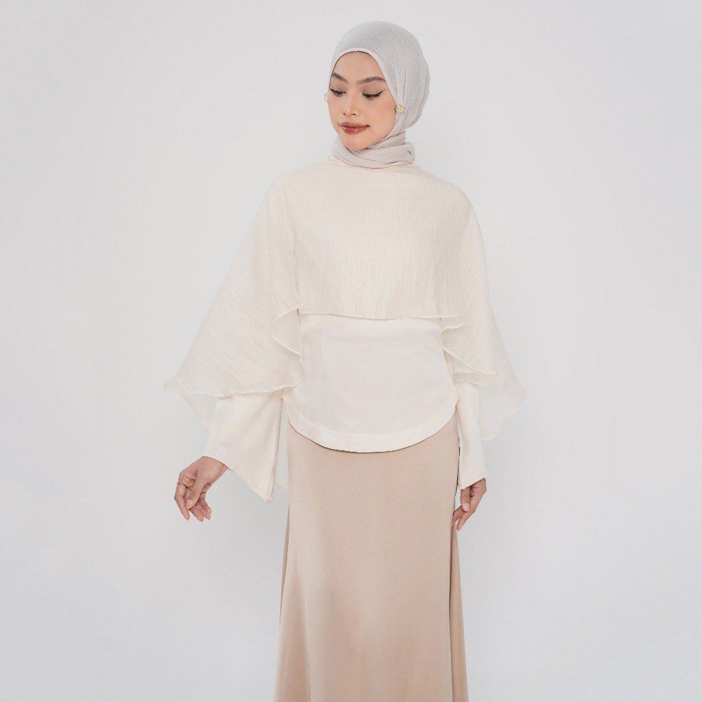 cacaadumpp's tweet photo. ada yg mau beli ga guyss? masih baru banget, dijual karena salah size

💰155k aja

size L
ld 96
panjang bahu 60

pengiriman dari jogja,
bisa by oren ya 🍊 https://t.co/SsZDQaDE6n