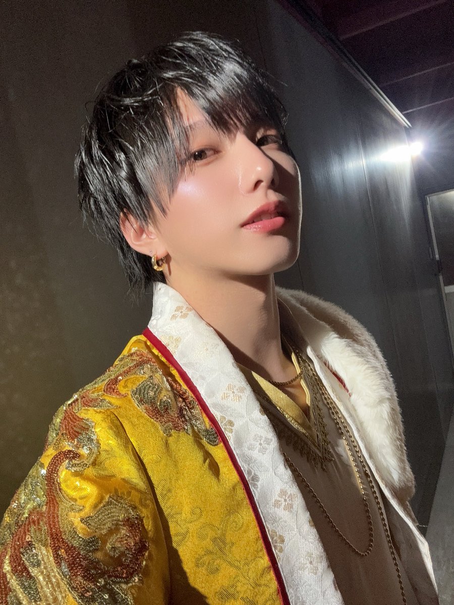 mrsk_ramuket's tweet photo. アイドル1周年記念日！！
おれをアイドルにしてくれてありがとう💜

⬅️高校生　　　　　現在➡️ https://t.co/6aysu2bCrH