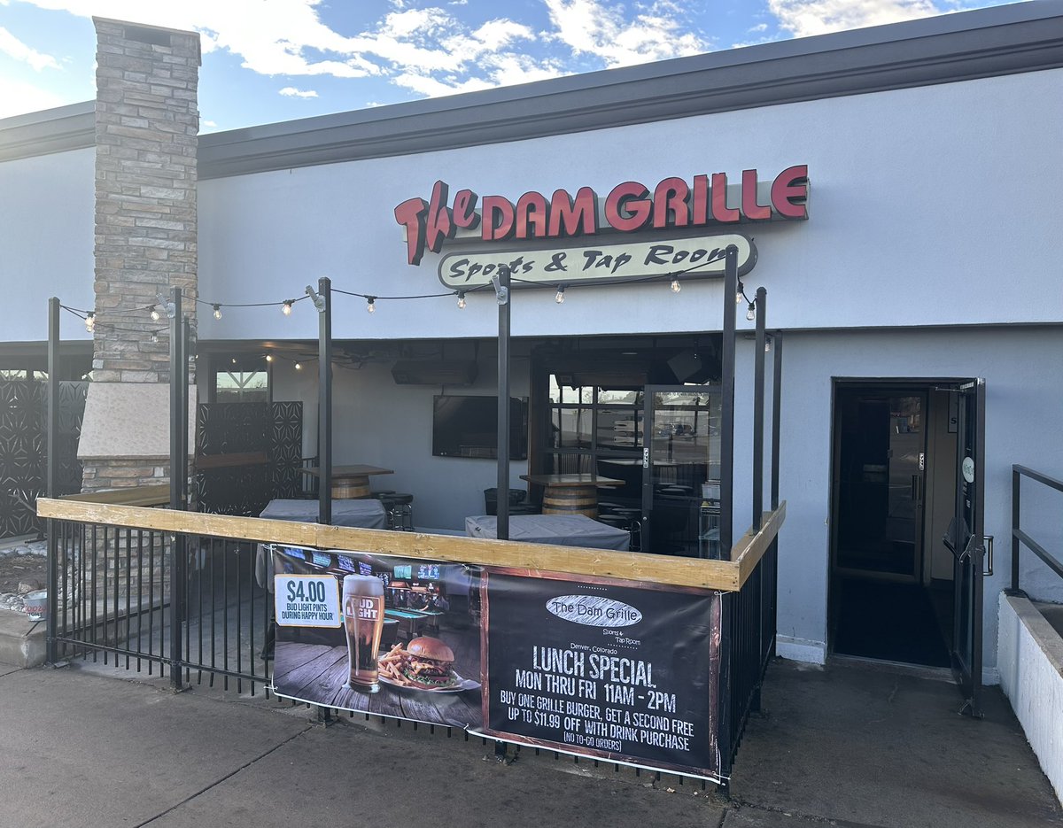 TheDamGrille's tweet photo. Your neighborhood spot. 🍻
Ice-cold beer. Some of the best wings in Denver. A staff that treats you like family.
When you stop by The Dam Grille, you’re supporting local and keeping our community strong. ❤️🍗
#SupportLocalDenver #DenverSportsBar https://t.co/yme04iqdqF