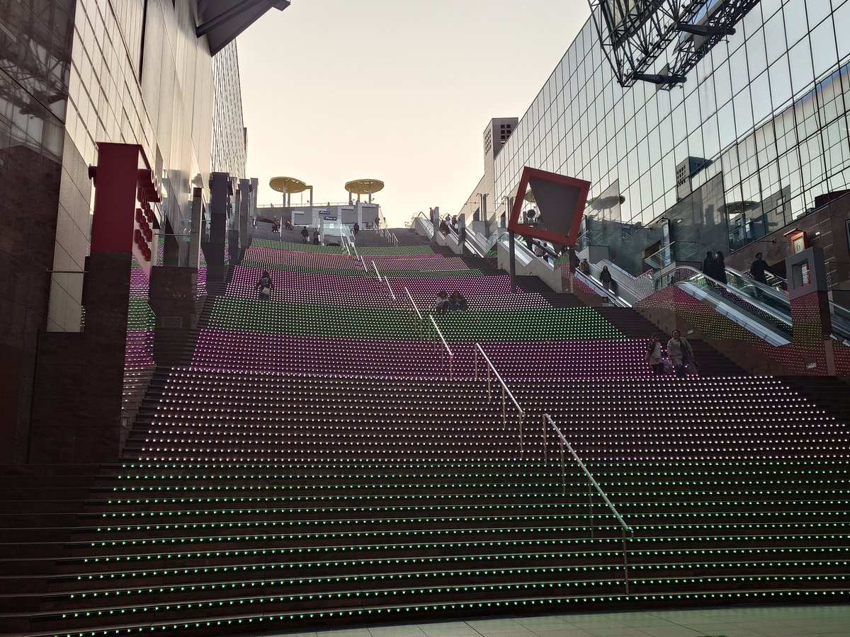 soyana0302's tweet photo. 数年ぶりの来訪だったので少し彷徨いてみた。
そして来月のお楽しみはこちら(4枚目) https://t.co/hk3lG35C0F