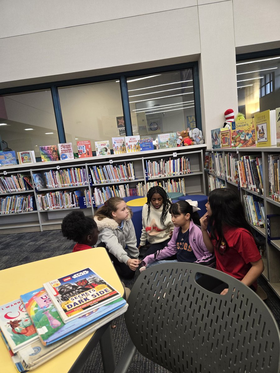 Amy Owens tweet media