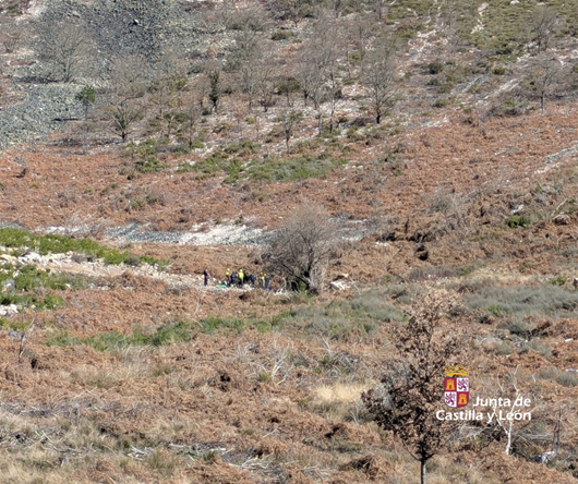 112cyl's tweet photo. 🚁El Grupo de Rescate y Salvamento de la @jcyl ha intervenido en #Mahide, #Zamora, en una zona de difícil acceso, donde finalmente ha fallecido un varón de unos 65 años que se encontraba trabajando.
👉https://t.co/jEqxpAK0VB https://t.co/DRMeYAI8m5