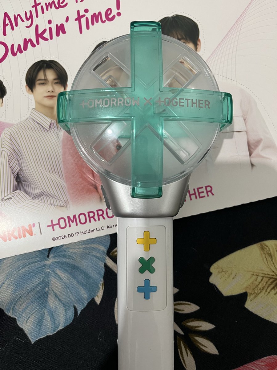 sserahie's tweet photo. wtr lfr ph

for rent / for rental 

txt lightstick / moabong ver. 1

for 800 only.

dday meet up only. 

wtr txt dunkin 553 soobin yeonjun beomgyu taehyun hueningkai tomorrow x together https://t.co/xyRm4ZKBZh