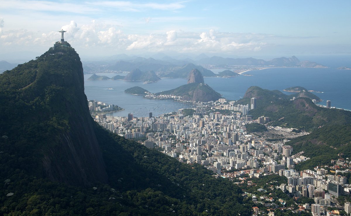 Happy birthday Rio that today celebrates its 461st birthday. Date relates to 1565 when the Portuguese returned to Rio under command of Estácio de Sá and landed on 1 March of that year to drive the French out of the area. Date of 1 March stuck for “founding” or birth of the city