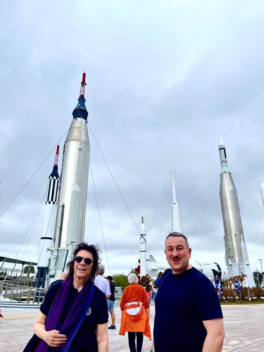 Steve Hackett tweet media