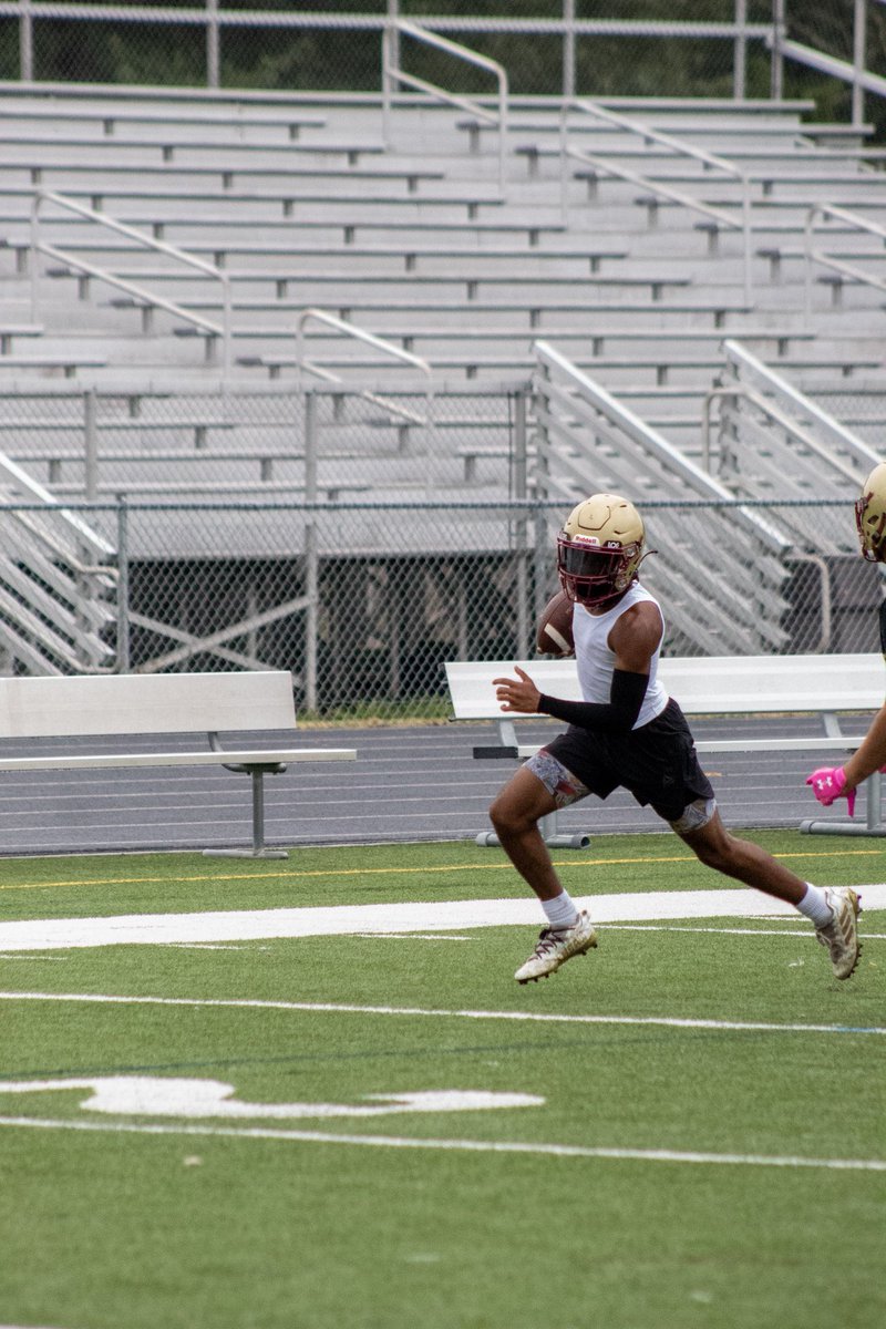 Jaden Coker C/O 2026
148lb body weight 
375lb squat 
180lb bench 
4.49 laser 40
Unsigned Safety/ATH
(Manassas Va)
<a href="/CollegiateMb/">Myrtle Beach Collegiate Post-Grad Academy</a> <a href="/TopPreps/">Top Preps #1 Scouting and Promotional Services</a> <a href="/PWCsportsVA/">Prince William County Sports</a> <a href="/theofficialpj11/">Prescott (PJ) Bumbrey II</a> <a href="/valuedathletics/">ValuedAthletics</a>