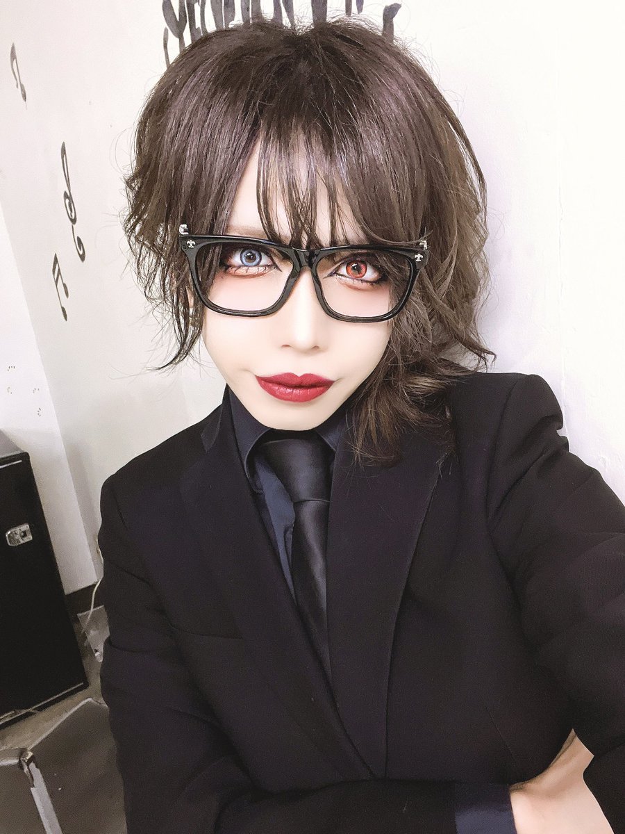 mathilda_jam's tweet photo. 名古屋HOLIDAYありじゃむ🍓
『ご馳走様でした』ツアー９本目。
３月が始まりました。
俺が求めたら返ってくるライブが愛おしい。とても楽しいです。
明日も求める。求められたら俺も全力で応える。 https://t.co/ie0e7sE2AC