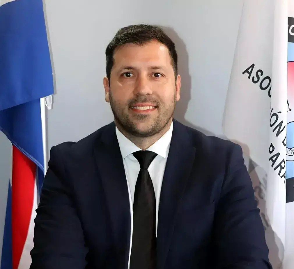 🔴 PROCESOS

➡️ Defensor público logra anular embargos y recuperar dinero a víctimas de la mafia de pagarés

➡️ El defensor público abogado Mario Delvalle, de la ciudad de Villa Hayes, obtuvo resoluciones judiciales favorables que permitieron el levantamiento de embargos y la