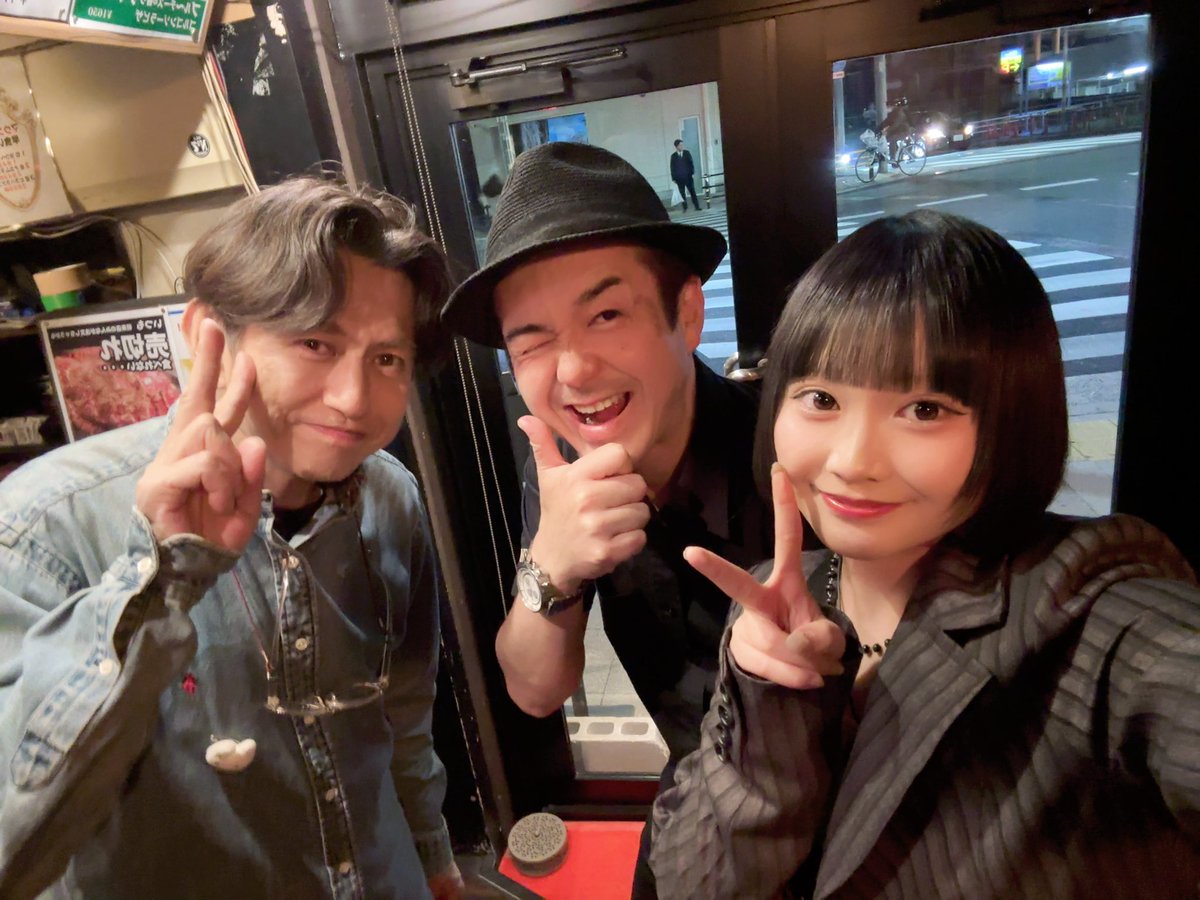 flower__mimi's tweet photo. セブンデイズでした🐰🌟
ありがとうございました🎤✨️

今日、MCでチラッと言ったこと、
また詳しく載せるね〜🎀！！

次はラジオです📻！！3/4(水)
2回目だぁ！楽しみ楽しみ👶🏻🎶
みんなコメントたくさんまってるねっ👀💗 https://t.co/qsct79RrLp