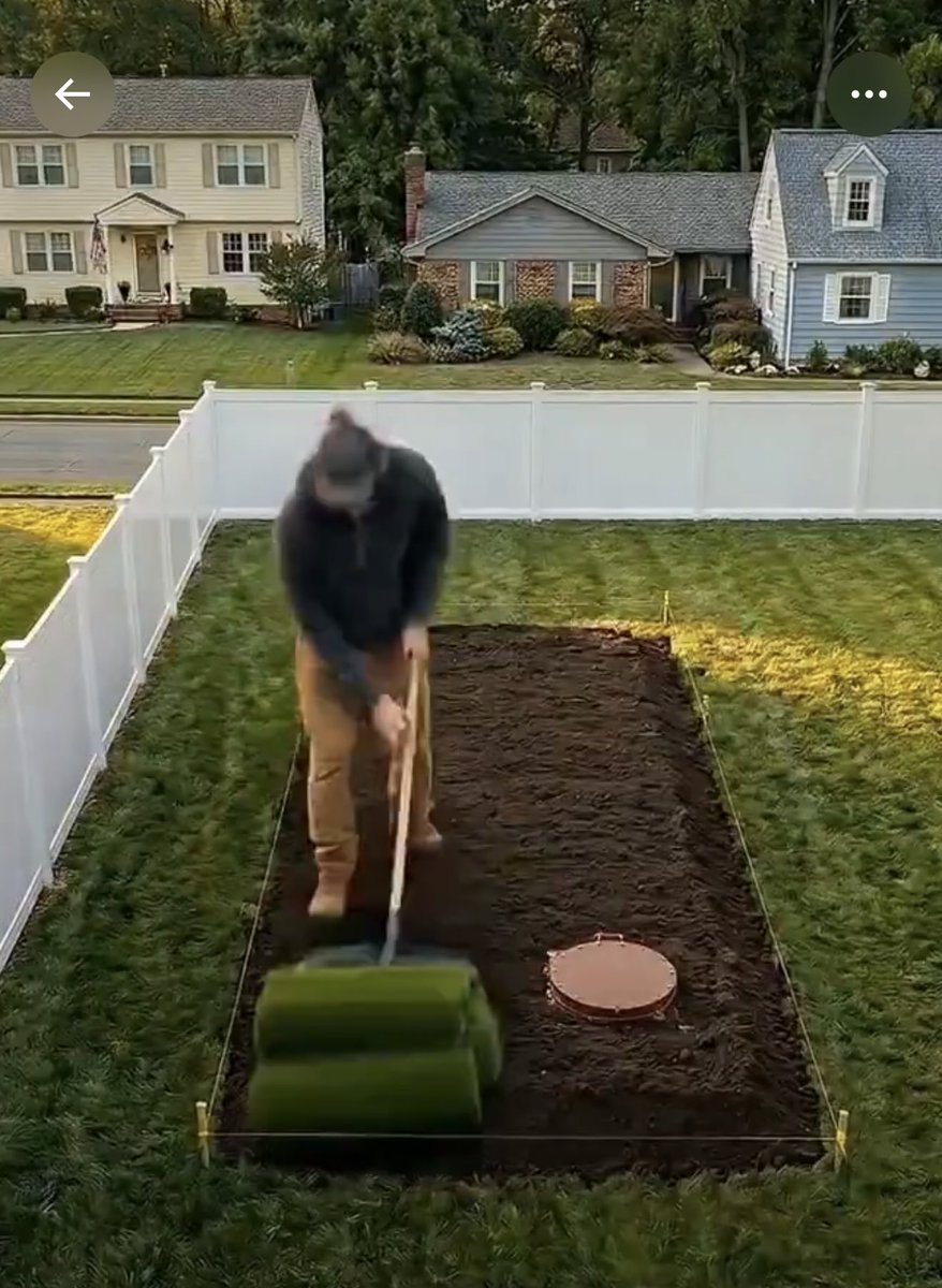 WilliamBrandon's tweet photo. @StevenCheah Simply hiring the 12 foot tall man is going to kill this project’s budget. https://t.co/XeOiIscxFM