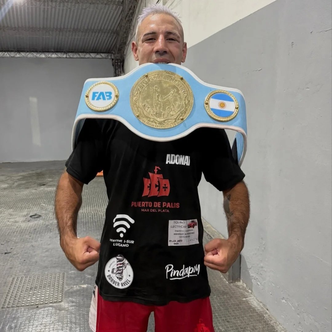 🥊NUEVO CAMPEÓN 🥊
⚡El marplatense <a href="/lucasbastida24/">Lucasbastida24</a>  supero en fallo unánime al entrerriano Brian Arregui y se consagró nuevamente campeón Argentino mediano, en Guernica, Buenos Aires 🇦🇷.