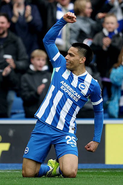 Mercado_Ingles's tweet photo. NINGÚN jugador del Brighton ha marcado más goles que Diego Gómez (10) en lo que va esta temporada en todas las competiciones. Guaraní. https://t.co/coXlW2WKU9