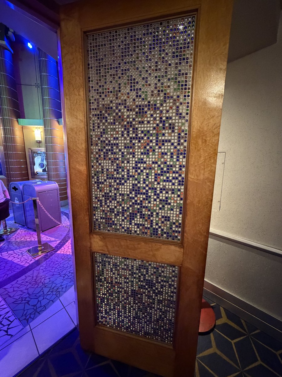 ThrillGeek tweet media