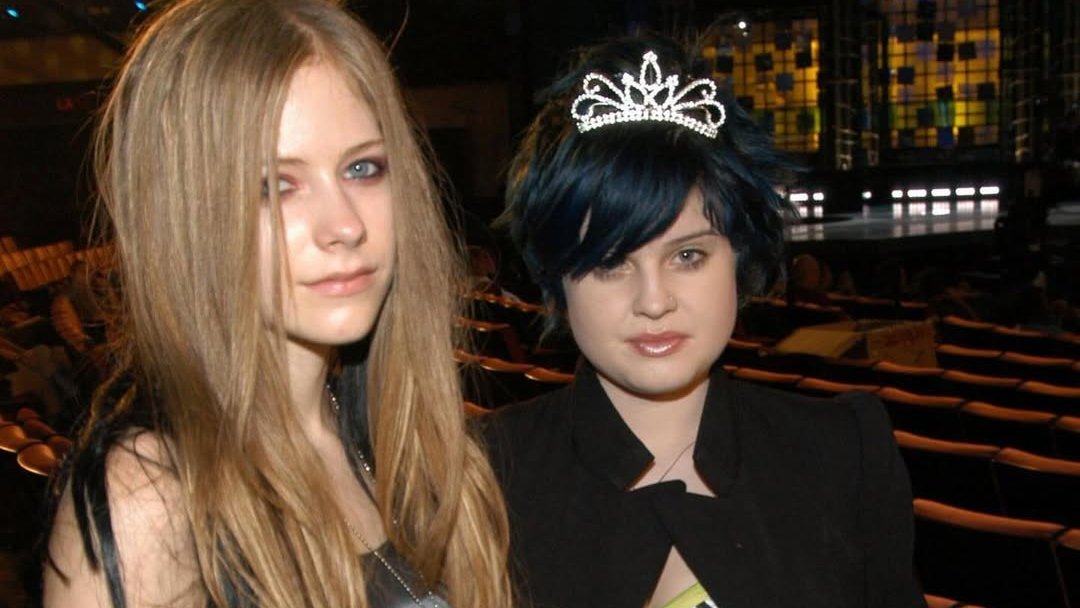 AvrilRLavigne Today (Fan Account) tweet media