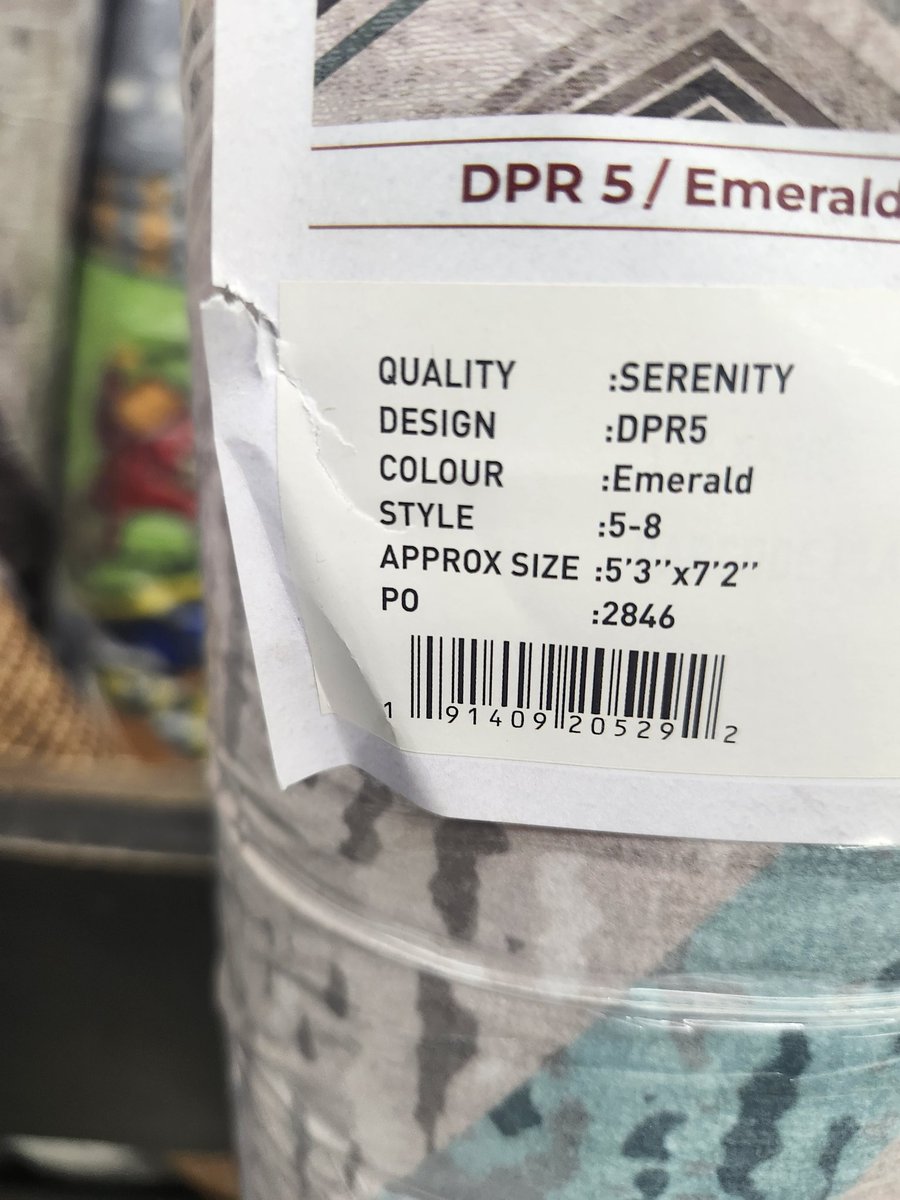 BrianWO1977's tweet photo. @GoodwillAZ - I was kinda surprised to find y'all selling a $42 area rug for $50... https://t.co/a5AXVpXhwY