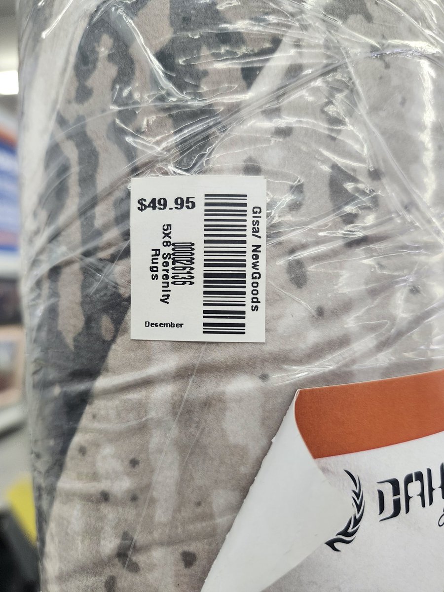 BrianWO1977's tweet photo. @GoodwillAZ - I was kinda surprised to find y'all selling a $42 area rug for $50... https://t.co/a5AXVpXhwY