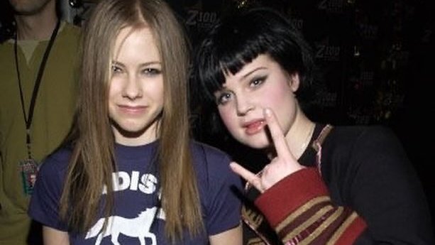 AvrilRLavigne Today (Fan Account) tweet media