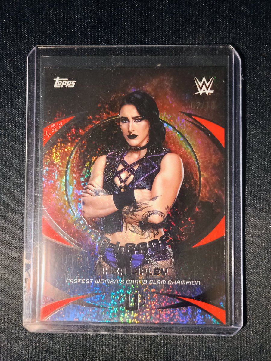 RyanVox07's tweet photo. I posted my 02/10 Topps WWE Universe @RheaRipley_WWE
Ring Generals card on eBay last night. It's a beautiful card, but my 10yr old daughter wants about $1,600 worth of Summer Acting Camp, so this sale will help.
https://t.co/2WfFro7yt8

#WrestlingCards #WWE #Topps https://t.co/AdidBGrDFX