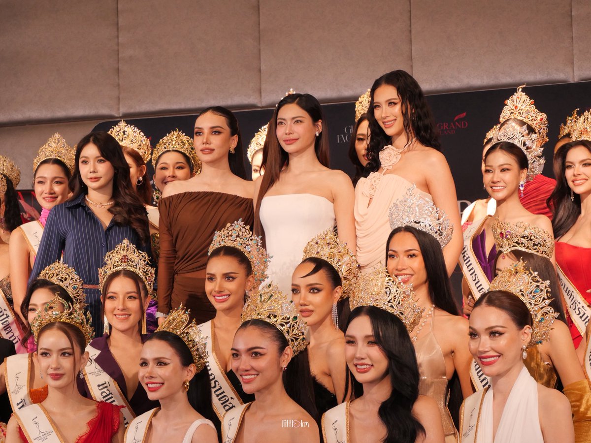 เป็นรุ่นพี่กันหมดแล้วนี่หน่า