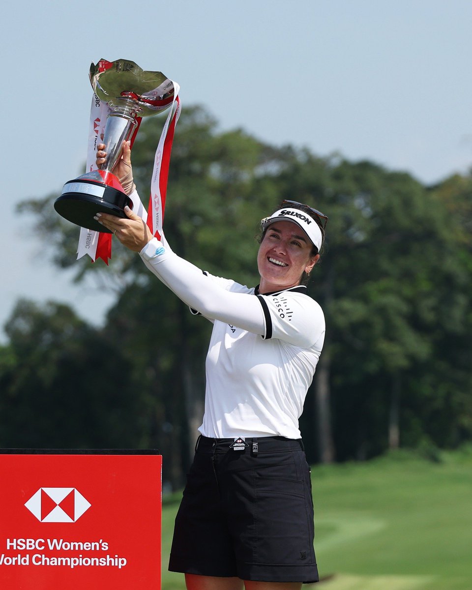 laurenjxxt's tweet photo. Raising the trophy for the second time in Singapore! π Feeling proud, determined, and unstoppable. π€ #ChampionMindset #SecondVictory #Singapore #TrophyLife #Unstoppable #Winning #HardWorkPaysOff #GoalAchieved #ProudMoment https://t.co/1uuITpZpRQ