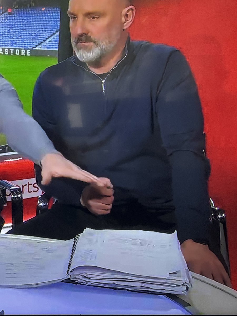 Boyd must’ve had this notebook fae school coz he sure as fuck isnt filling all those pages with his football knowledge.