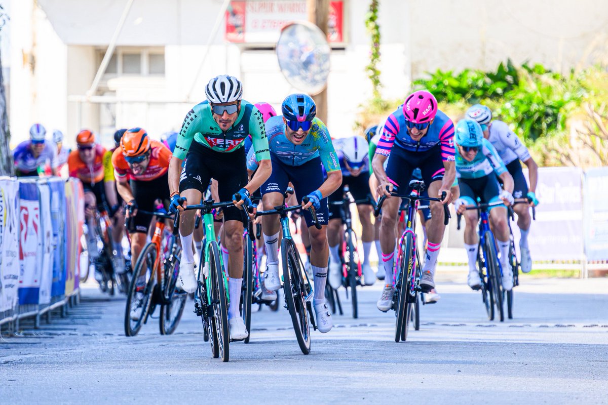 Equipo Kern Pharma tweet media