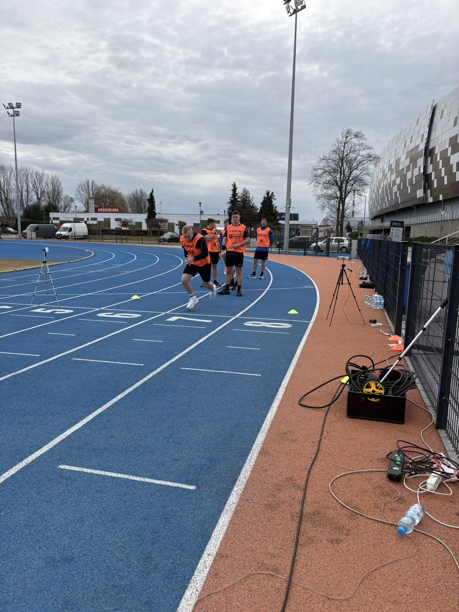 KS Dolny Śląsk tweet media