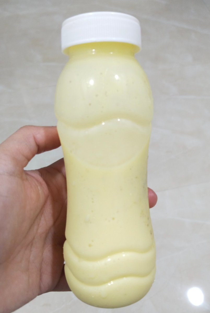 Drink water Alt tweet media