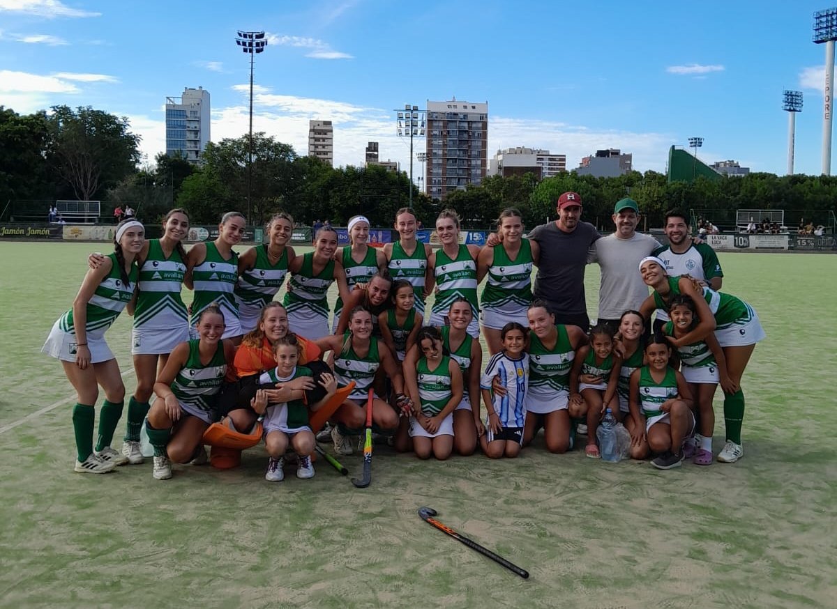 ferrocarriloest's tweet photo. #HockeyFemenino 🏑
Amistosos
#SanCirano 1 - #Ferro 1 (Ambrosini)
#Ferro "B" 1 (Maniero) - #Belgrano "B" 0 (📷)
#BancoProvincia 1 - #Ferro "C" 2 (Accame, Carpio)
#Ferro "D" 4 (Gómez x 3, Santoro) - #BocaJuniors "B" 1
Ferro "D" 3 (Gómez x 2, Andreoli) - #CentroNaval "B" 1 https://t.co/nzRqK1bPkL