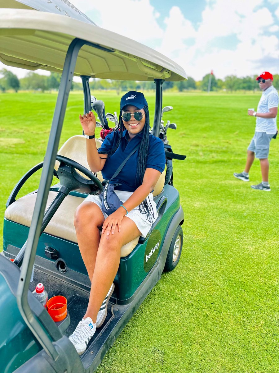 Janelle_M327's tweet photo. Let’s Golf ⛳️ 🏌️‍♀️ https://t.co/iaKBRjDojU