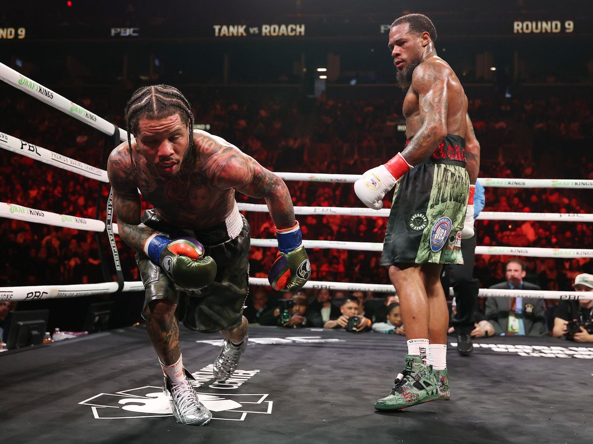 BluntsAndBoxing's tweet photo. 1 Year ago today, the unimaginable occurred.
March 1st 2025, Tank Davis fought to a Draw vs @OneOf1x and subsequently hasnt fought since.
Tank Offically hasnt won a fight in OVER A YEAR, last win occurring Jun 15th 2024.
#Boxing #TankRoach #happyanniversary https://t.co/jaPifkkQpj
