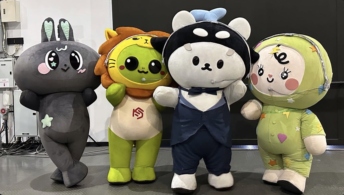 ขอขอบคุณ "คุณลุงเต" <a href="/Tawan_V/">เทย์ทาวาฬ</a> "คุณลุงนิว" <a href="/new_thitipoom/">Newwiee</a> และ "เพื่อนซัง" ที่ชวน "คิงแมน" <a href="/polcasan_GMMTV/">Polcasan</a> มาวิ่งเล่นที่บ้านทั้งสองวันเลย เป็นการเปิดบ้าน "Polca Fam Meeting" ที่อบอุ่นและน่ารักมากๆเลยค๊าบ 

ฝากอุนย่า อุนยาย และเจ่เจ๊ เอ็นดู และสนับสนุนคิงแมนต่อไปเรื่อยๆด้วยน้า !