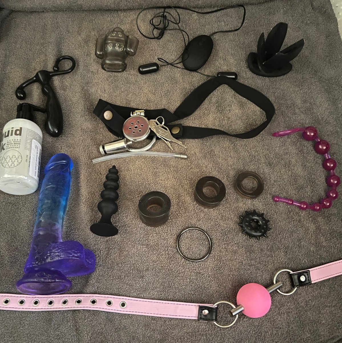goddesssarhnn's tweet photo. Mommy needs some submissive slave 😵‍💫😵‍💫😵‍💫🥵🥵🥵 https://t.co/Y7JPrdqKBe