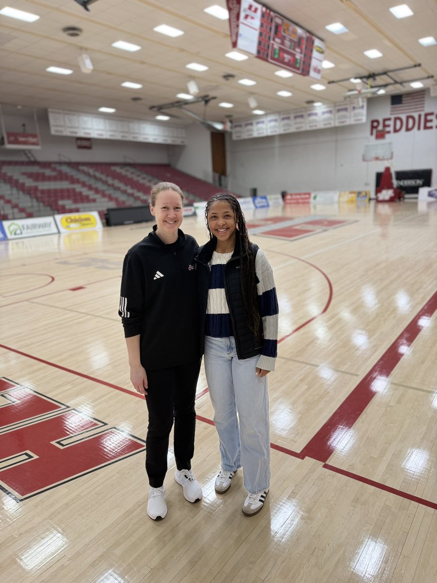 Hope Lind tweet media