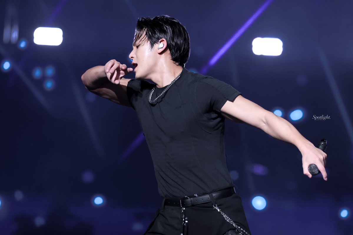 𝘚𝘱𝘰𝘵𝘭𝘪𝘨𝘩𝘵 tweet media