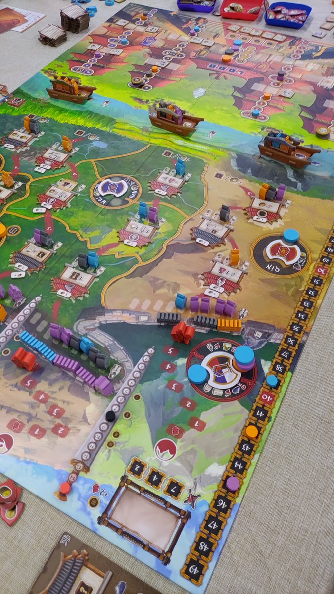 安城ボードゲームクラブ

ビヨンドザサン、天下

重ゲーの日でした。天下は施設次第で変わりそうだけどリソースがキツめ、侵略速度を強弱選べるが強だとガンガン侵攻されるので防衛要素が強調される。面白いが結構大変、プレイ出来て良かった。皆様ありがとうございました