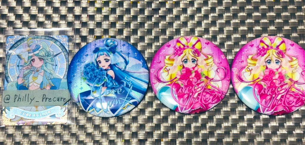 Philly_Precure's tweet photo. 【交換】キミプリ感謝祭 缶バッジ

譲： サイン アイドル×2  サイン ウインク×1
 
求：ズキューンorキッスのアップ

郵送交換希望です
よろしくお願いいたします https://t.co/dgFG7bweua