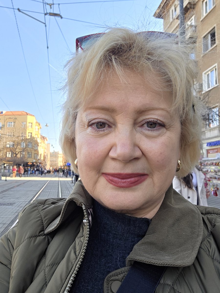 Brandusa Predescu tweet media