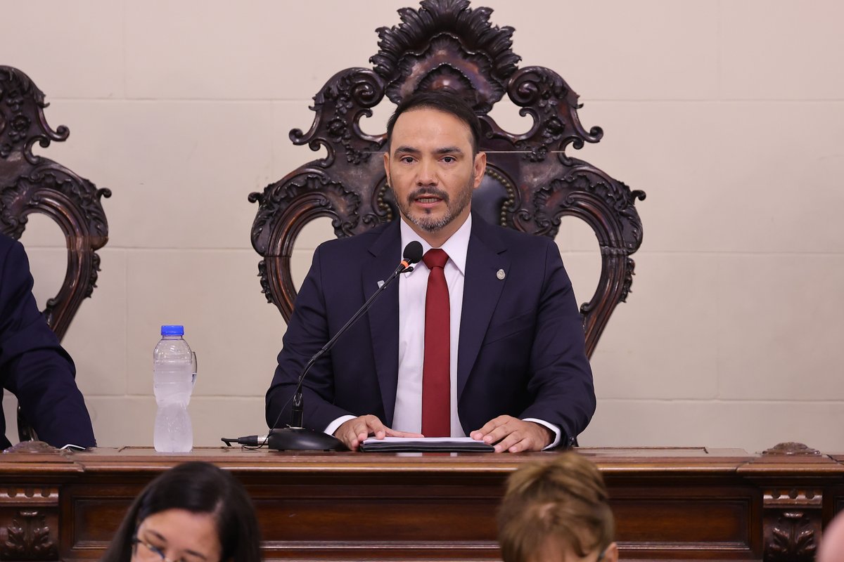 gustavovaldesok's tweet photo. Ante la Asamblea Legislativa, el Gobernador trazó el eje estratégico de su gestión: responsabilidad fiscal y desarrollo con inclusion.

Desde hoy, tras la apertura de sesiones ordinarias, inicia nuestro trabajo para materializar, mediante leyes, esta directriz. https://t.co/XdOS0A9ohU