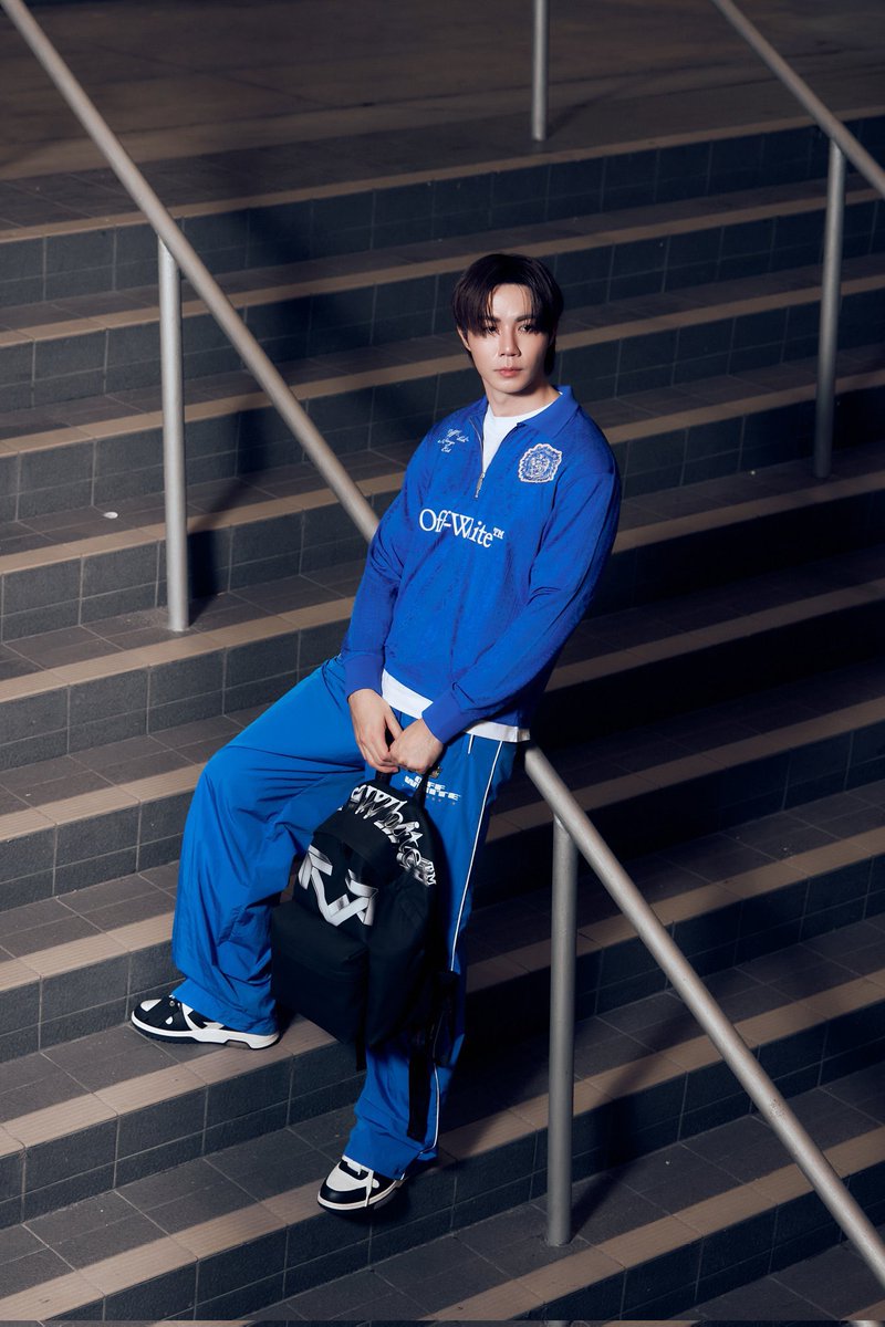 ส่องแอร์พอร์ตลุคของ "ซี พฤกษ์" <a href="/zee_pruk/">Z</a>  ก่อนบินลัดฟ้าสู่กรุงปารีส ประเทศฝรั่งเศส เพื่อร่วมชมแฟชั่นโชว์ Off-White Fall/Winter 2026  โดย IB Kamara ในวันที่ 5 มีนาคม 2569 เวลา 17.30 น.ตามเวลาประเทศไทย

ZEENUNEW GO TO PARIS FW

#ZeePruk #ZeeNunew
#ZeeNunewWithOffWhite
#OffWhiteFW26