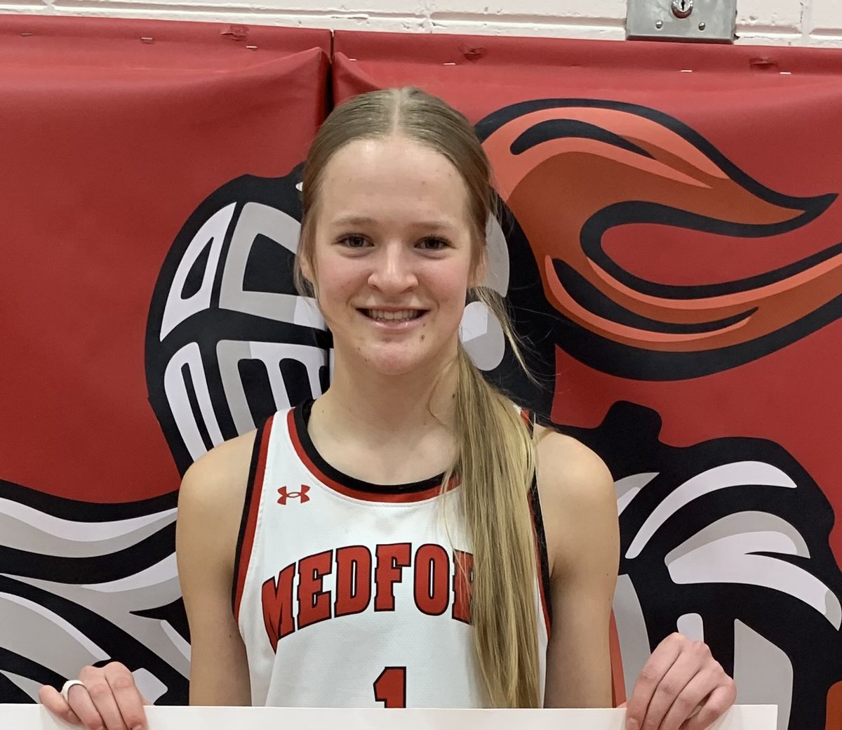 raidersgirlsbb's tweet photo. Congratulations Taylor Klingbeil. In Saturdays regional final she became the all-time leading scorer. (Passing Heidi Barron - 1987). 1,209 points was the record. Taylor now has 1,222 and counting!!

@KlingbeilT70876 https://t.co/HQF13SPYuB