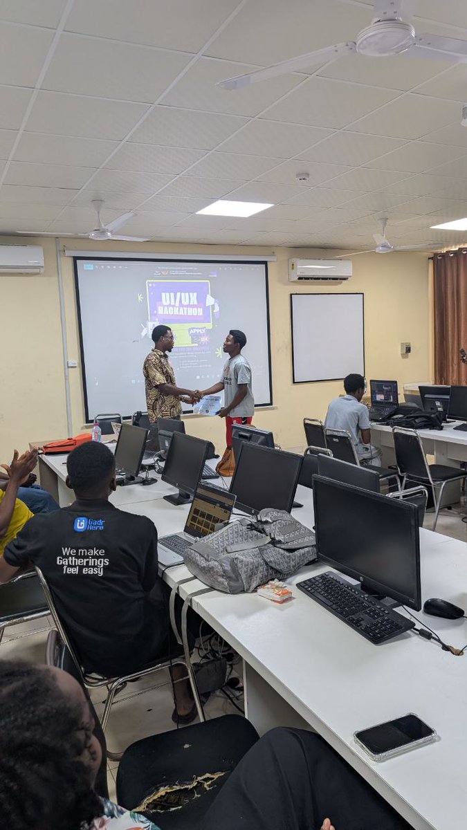 compssa_uog's tweet photo. UI/UX Hackathon recap:
Massive turnout ✅
Dr. Boakye-Sekyerehene + TAs as judges ✅
Certs delivered ✅
Cash prizes paid ✅
Students leveled up ✅
GHS 3,500 distributed. Real problems solved. Portfolio pieces built.
This is what COMPSSA does 🔥
#COMPSSA #UIUXHackathon https://t.co/h5gyDgYKLS