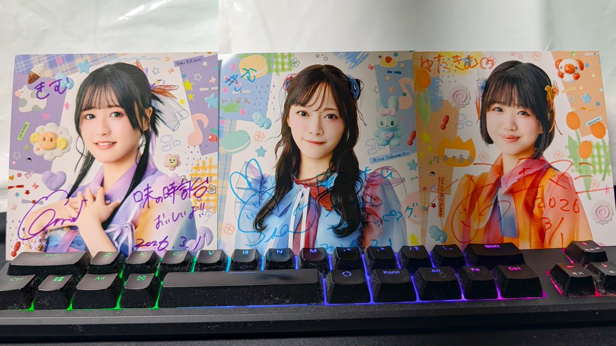 あの場の約7割が券3枚で全員いける特別レギュ寄せ書きに食い付く中、3