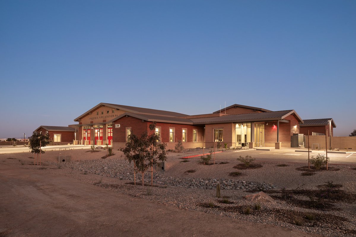 FirehouseNews's tweet photo. 📍Phoenix, AZ, Fire Station No. 62
🎖️ Career 1 Bronze Award - #FirehouseMagazine #StationDesignAwards
▶️ Highly energy-efficient
▶️ Blends into the neighborhood
▶️ 20,816-sq.-ft.
#StationsSunday #Firefighter #FireStation #InQuarters
https://t.co/aTi6v94eNE https://t.co/CIEnkp3Voi